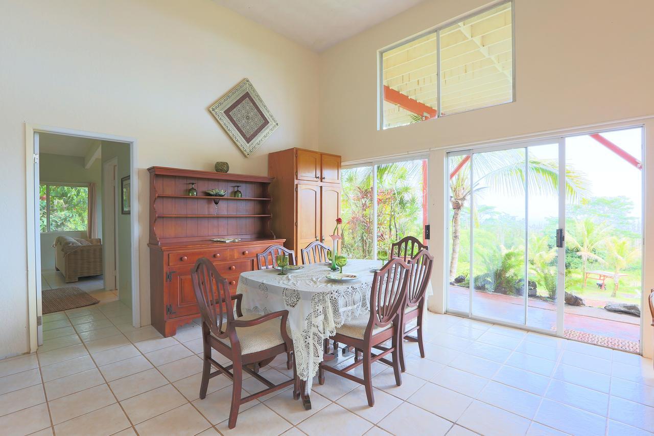 Bed and Breakfast Pele'S Breath Pahoa Екстер'єр фото